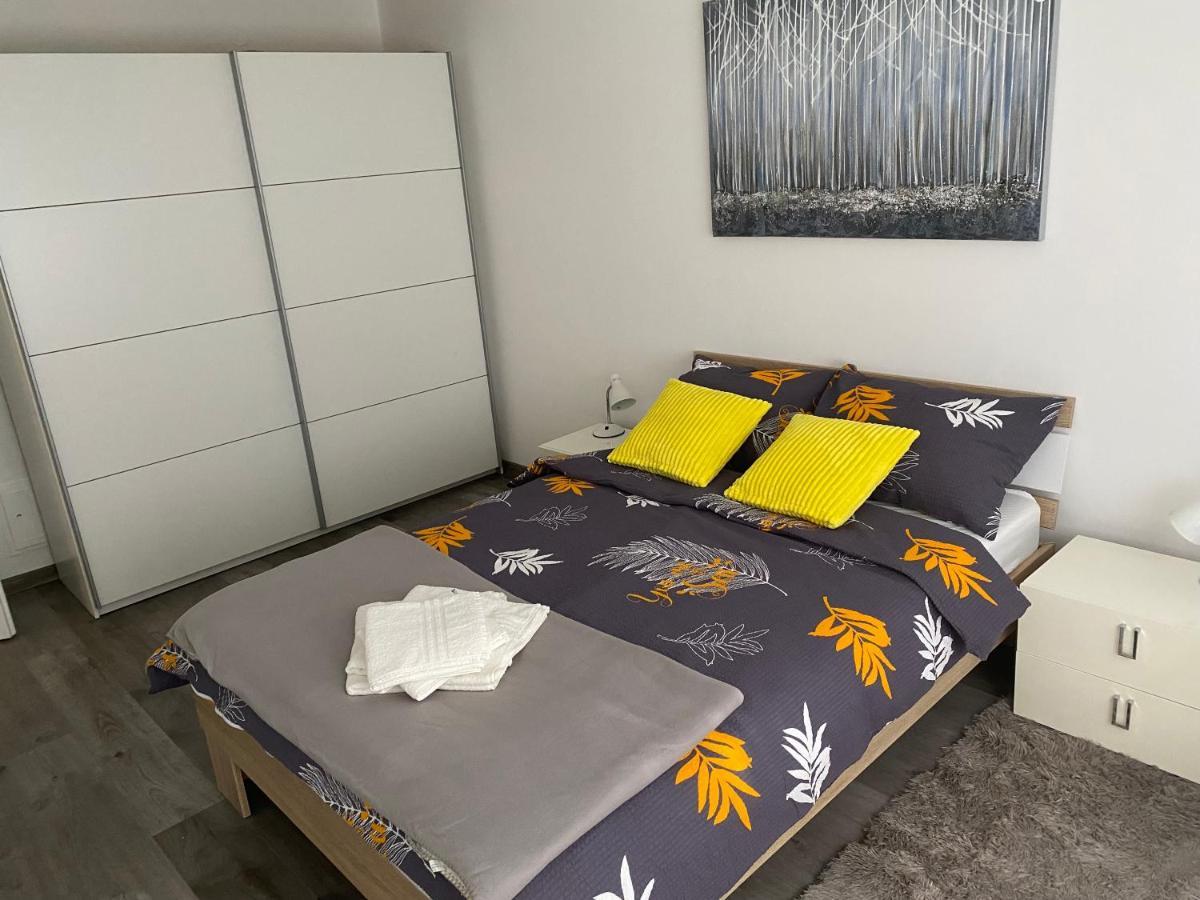 Apartamento Astoria Varaždin Exterior foto
